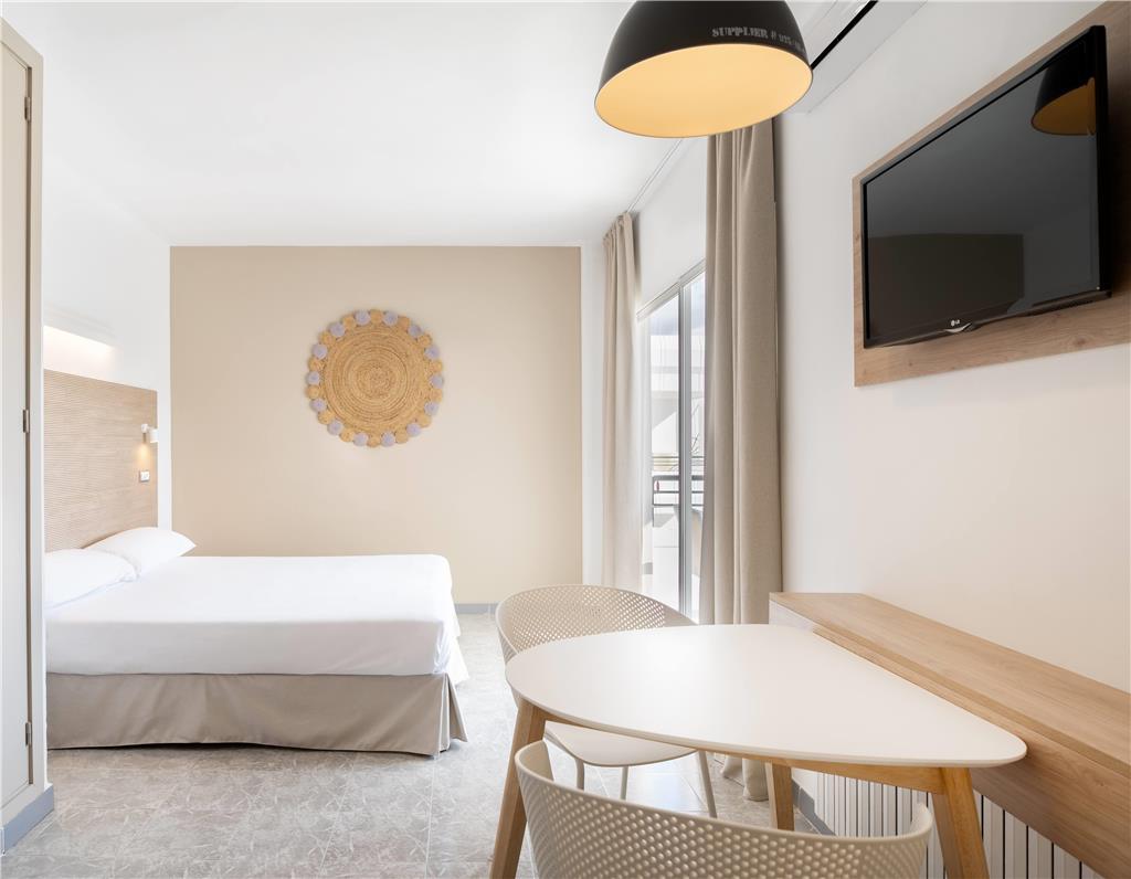 Aparthotel Sol Lunamar - Adults Only